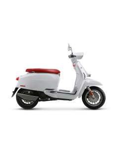 LAMRETTA V125 SPECIALE 2